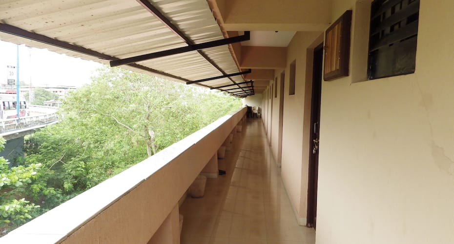 Hotel Shrinivas Residency Lodging And Boarding, Goa 5